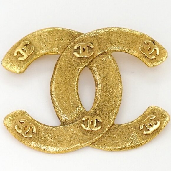 CHANEL CC Logos Vintage Brooch Gold Tone Pin 29 1264 Auth #0765 - Picture 1 of 4